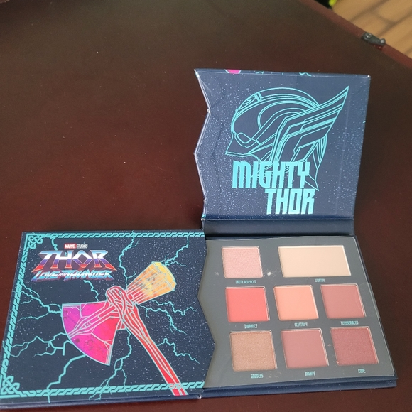 NWT Thor Love & Thunder Palette - Picture 4 of 9